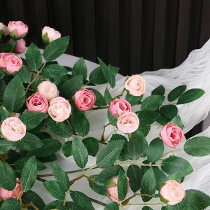 Mur de roses artificielles suspendu, guirlande de fleurs en soie plastique, plante décorative pour la maison et les mariages - Product Image 2