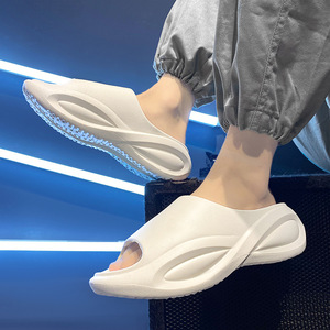 Pantuflas Unisex con Punta Abierta, Suela Gruesa de EVA Antideslizante, Tacón de 4 cm, para Uso en Interiores y Exteriores, Verano - Product Image 1
