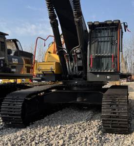 Excavadora de Orugas Usada Volvo EC480 de Servicio Pesado, 48 Toneladas, Motor Original, Pocas Horas, Certificación EPA y CE, Bomba de Caja de Cambios PLC - Product Image 3