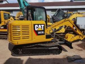Vente Flash : Mini-Excavatrice Cat 305 d'Occasion, 5 Tonnes, Faible Kilométrage, Prix Compétitif, Bon État de Fonctionnement - Product Image 2