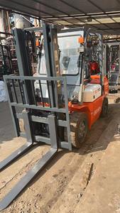 Montacargas Diésel Usado Original a Precio de Fábrica, 3 Toneladas, FD30 HELI CPCD30, Altura de Elevación de 3m, Tracción 4x4, Gran Capacidad de Trabajo - Product Image 5