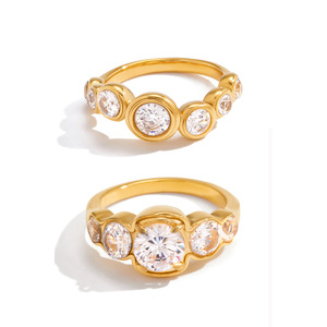 Anillo Clásico de Circonita Blanca en Acero Inoxidable, Joyería para Mujer, Uso Diario, Diseño Geométrico, Estilo de Lujo Ligero - Product Image 5