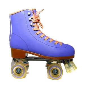Châssis en PVC PP supérieur à 4 roues réglables en gros Roues en PU EN13899 Certifié Clignotant Chaussures de patinage à roulettes pour femmes adultes - Product Image 1