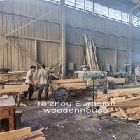 Kit de Cabane en Bois Préfabriquée Leader Écologique et Imperméable, Design Européen Personnalisé, Maison en Bois avec Entrée et Salle de Bain pour Vacances