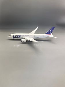 Modèle d'avion B787-8 de 43 cm, échelle 1:130, en résine, LOT Polish Airlines, avec éclairage LED, personnalisation acceptée - Product Image 3