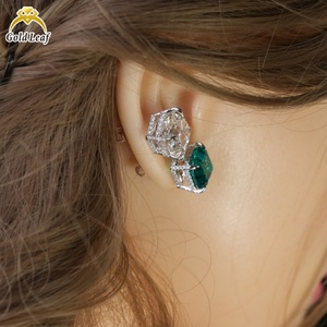 Boucles d'oreilles en or massif 14 carats avec diamant de laboratoire taille Asscher classique, sertissage à 4 griffes, cadeau de mariage ou de fête, 1 à 3 carats - Product Image 6