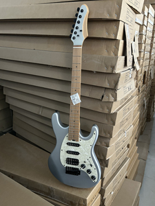 Chitarra Elettrica Modello ST con Manico in Acero Arrostito, Produzione OEM - Product Image 6