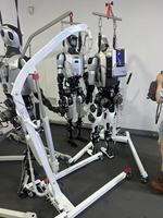 Robot humanoïde intelligent Grue d'aide au débogage Grue d'équilibre Humanoïde debout Grue robot anti-chute