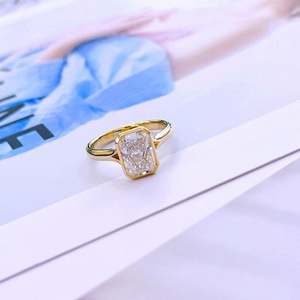 Ensemble de bagues de fiançailles, de mariage et d'anniversaire classiques en or jaune 14 carats plaqué or, avec diamant cultivé en laboratoire certifié IGI, pour femmes - Product Image 4