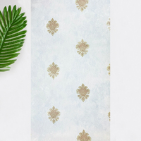 Wallpaper Damask 3D Non-woven Gaya Eropa Mewah Ringan dengan Lapisan Mengkilap untuk Dinding Latar Ruang Tamu Kamar Tidur Warna Pink Biru