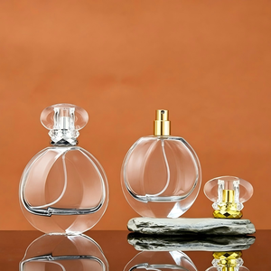 Flacon de parfum en verre mat incurvé de 50 ml, écologique, en stock, rechargeable, vide, design DIY, avec bouchon en cristal et col à vis - Product Image 2