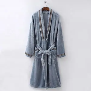 China Factory Polyester Winter Super Soft Solid Sleepwear Luxury Flannel Fleece Couples Bathrobe