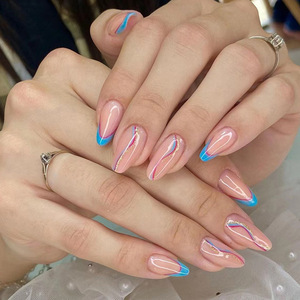 Faux ongles minimalistes courts carrés à paillettes dorées dégradées style français inversé, 24 pièces, pointes d'ongles très vendues - Product Image 3