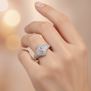 Bague FUAMAY élégante en cuivre et laiton plaqué or 18 carats/rhodium, bicolore, pavée de zirconiums cubiques, motif bouclier, centre marquise, bijoux fins pour femme - Product Image 3