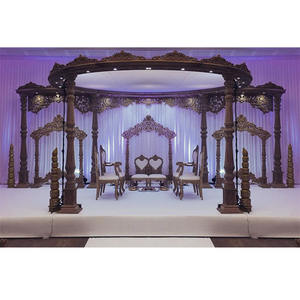Mandap de Boda de Madera con Temática Antigua, Elegante Diseño Británico, Decoraciones de Boda Talladas a Mano, Australia - Product Image 1
