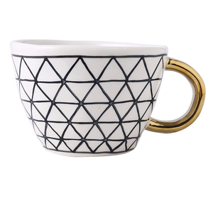 Mug en céramique à motif écossais de Noël avec décalque doré personnalisé blanc - Product Image 6