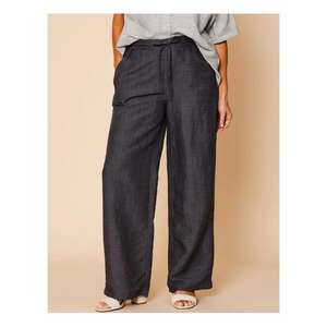 Pantalons décontractés modernes pour femmes, avec une silhouette décontractée, une construction légère et une coupe confortable pour un port polyvalent - Product Image 2