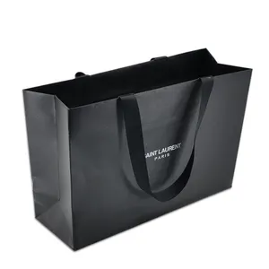 Custom Design Zwarte Luxe Kleding Winkelen Verpakking 250 Gsm Art Papieren Zak Voor Kleding