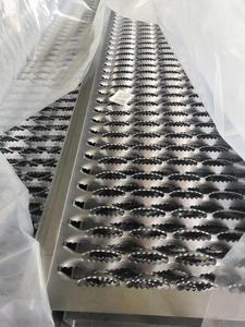 <span class=keywords><strong>Grille</strong></span> antidérapante perforée en aluminium sur mesure, plaque en acier - Product Image 6