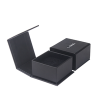 Caja de Regalo de Cartón Rígido Negro de Lujo Personalizada, con Cierre Magnético, Materiales Reciclados, UV Localizado, para Relojes y Velas