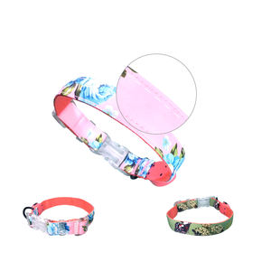 Conjunto de <span class=keywords><strong>collar</strong></span> y correa para mascotas con estampado Floral colorido, arnés de iluminación recargable, cuero suave brillante reflectante personalizado para perros - Product Image 1
