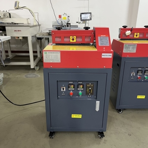 <span class=keywords><strong>Machine</strong></span> de pulvérisation de colle thermofusible JN-861 cimentant des machines pour le revêtement adhésif de colle de chaussure thermofusible - Product Image 5