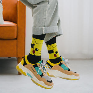 <span class=keywords><strong>2022</strong></span> nouveau Style de mode Anime chaussettes populaires drôle Cartoon Jacquard coton respirant hommes joyeux <span class=keywords><strong>bande</strong></span> dessinée chaussettes - Product Image 4
