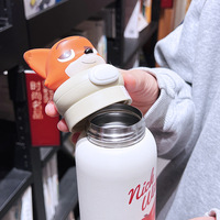 Botol minum stainless steel terisolasi berukuran besar 400ml dengan tutup boneka Stitch dan sedotan, cocok untuk kantor dan perjalanan.