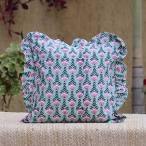 Housse de coussin lombaire en coton floral avec volant, coussin imprimé en bloc pour le soutien du dos, sommeil sur le côté - Product Image 1