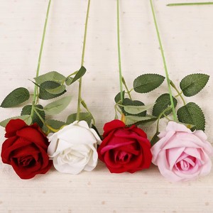 <span class=keywords><strong>Rose</strong></span> Artificiali in Velluto Singole all'Ingrosso, Fiori Decorativi Personalizzati in Rosso, Bianco, Blu, Rosa, Nero, Viola - Product Image 6