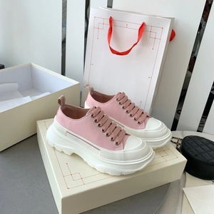 Zapatos de Diseñador de Lujo para Mujer, Zapatillas de Lona Modernas con Logotipo Personalizado, Zapatos Planos Blancos para Caminar, Zapatos Casuales con Cordones y Suela Gruesa para Hombre - Product Image 2