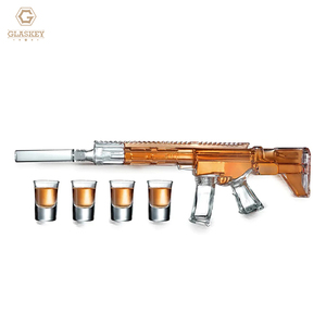 Juego de decantador de whisky AR15 de 22oz con 4 vasos de chupito de 1Oz, accesorio para fiesta, decantador de pistola con gafas, Regalos divertidos para mí - Product Image 1