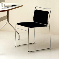 Chaise de salle à manger vintage style Bauhaus avec cadre en métal chromé et dossier rembourré en tissu maillé pour les bureaux à domicile et les cafés