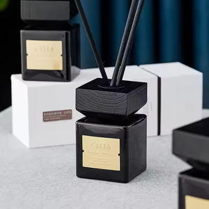 Thiết Kế Mới Rỗng Sang Trọng 50Ml 100Ml Vuông Màu Đen Thủy Tinh Thơm Hương Liệu <span class=keywords><strong>Reed</strong></span> Khuếch Tán Nắp Bằng Gỗ Chai - Product Image 3