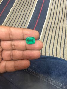 พลอยมรกตทรงเหลี่ยมเจียระไนเกรด AAA ธรรมชาติ ได้รับการรับรองจาก GIA สำหรับทำเครื่องประดับ จากอินเดีย มีราคาขายส่ง - Product Image 3