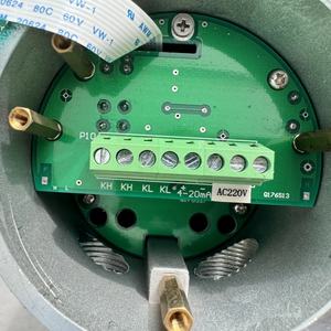 מחיר המפעל rs485 4-20ma ללא מגע עם מד משדר מד מד מד מד מים שמן דלק - Product Image 3