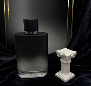 น้ำหอมคุณภาพสูงสำหรับการขายข้ามพรมแดน มีสินค้าในสต็อกจำนวนมากและจะจัดส่งได้อย่างรวดเร็ว - Product Image 4