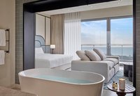 Ensemble de chambre d'hôtel de luxe en bois massif, design moderne, modèle d'origine Guangdong, mobilier commercial 5 étoiles