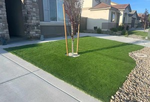 Césped Artificial de 4.0M de Ancho, 30mm de Altura de Pelo, Verde, de Polietileno, Fácil Instalación, para Uso en Jardín - Product Image 3
