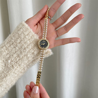 Montre Femme Luxe à Cadran Fin avec Bracelet Perles et Diamants – Idéale pour Étudiantes et Jeunes Femmes – Vente Flash