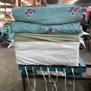 Vải polyester 100% sợi nhỏ dệt chải, in phun, dùng làm ga trải giường và rèm cửa, cuộn tròn - Product Image 4
