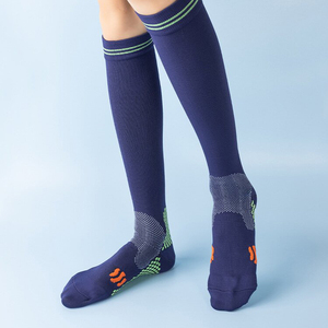 Multi-sport Varicose atletica magica compressione calze elastiche per le donne e gli uomini di circolazione migliore supporto - Product Image 3