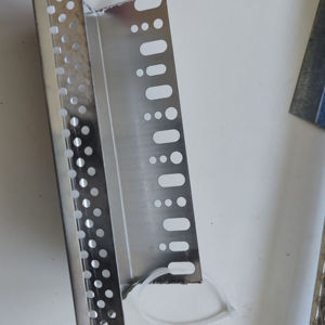 Canal de aluminio en forma de U de 50mm/70mm/100mm canal de inicio para edificios - Product Image 2