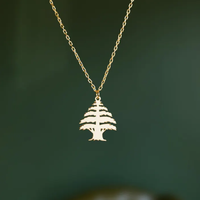 Collier en Cèdre du Liban Pendentif porte-bonheur en Cèdre du Liban Cadeau Bijouterie fine plaquée or PVD 18K