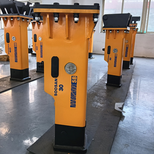 Martillo Hidráulico SOOSAN Personalizado SB30 Tipo Caja, Cinceles de 53 mm, Martillo Demoledor de Rocas para Miniexcavadoras y Minicargadoras - Product Image 1