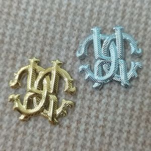 Étiquettes de cou souples en TPU avec logo de marque en relief, patchs personnalisés en transfert thermique 3D pour tissu, autocollants en TPU à presser à chaud - Product Image 1