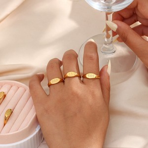 Vente en gros de bague en acier inoxydable plaqué or 18 carats, étanche à l'eau, sans ternissement, avec numéro d'ange 111 à 999, bijoux pour femmes - Product Image 5