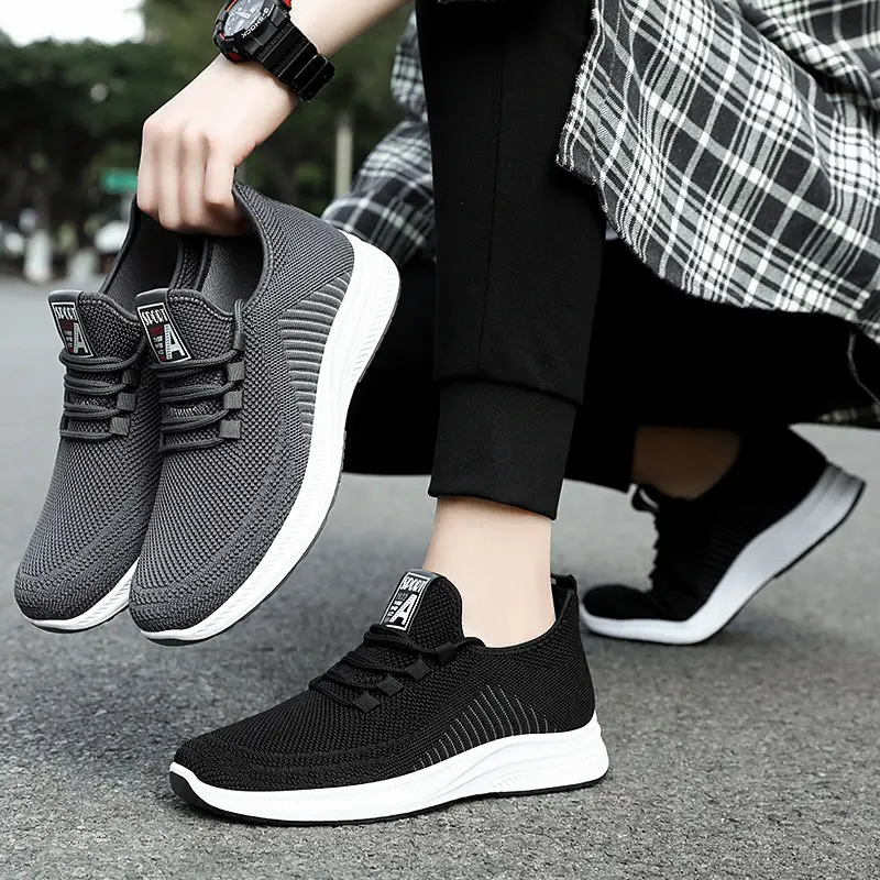 New Fashion Trend Soft Sole Running Shoes Lightweight Breathable Sports Casual Shoes Men
