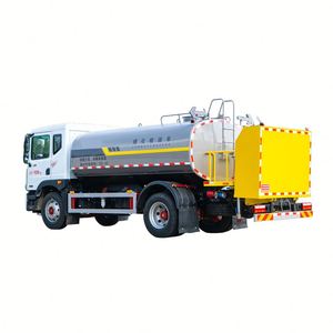 Camion arroseur multifonctionnel Dongfeng 4x2 diesel Euro 6 avec moteur haute pression anti-collision et pompe de réduction de poussière - Product Image 1