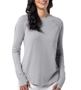 T-<span class=keywords><strong>shirt</strong></span> à manches longues avec trous pour les pouces et ourlet incurvé pour femmes à manches longues et coupe ajustée - Product Image 1